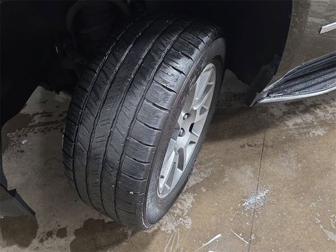 Certified 2019 GMC Yukon Denali w/ Open Road Package image 35