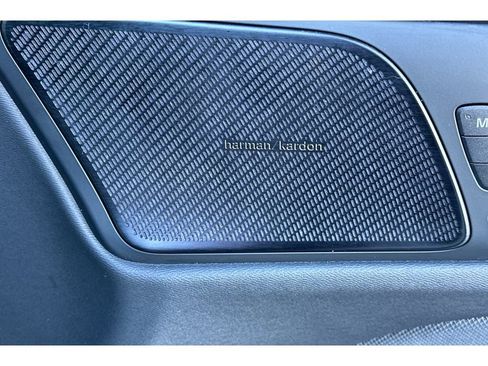 Used 2020 Volvo V60 T6 R-Design image 20