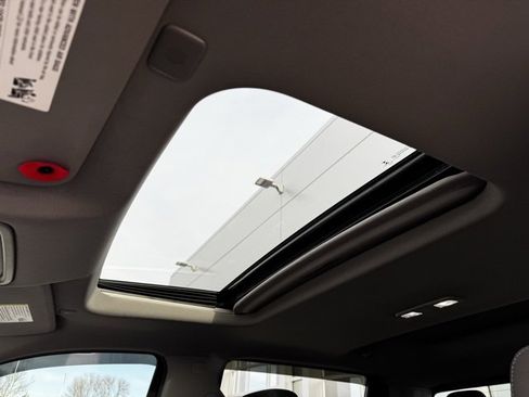 Used 2021 GMC Sierra 1500 Elevation image 6