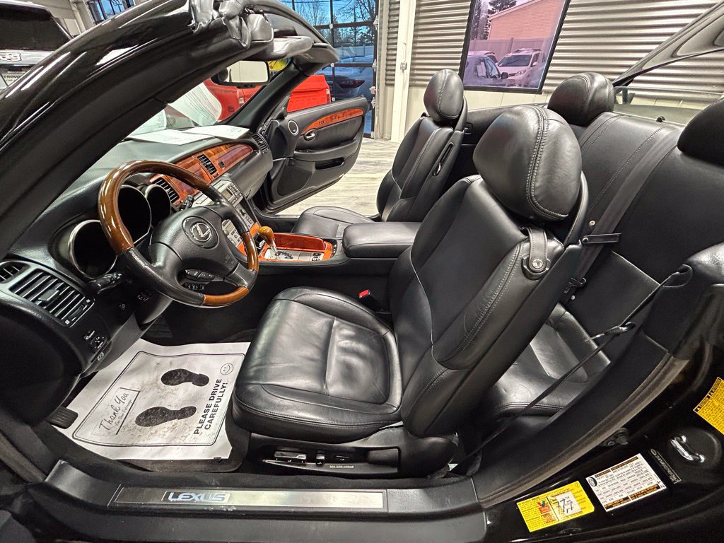 Used 2007 Lexus SC 430 Convertible w/ Preferred Accessory Pkg RWD image 41