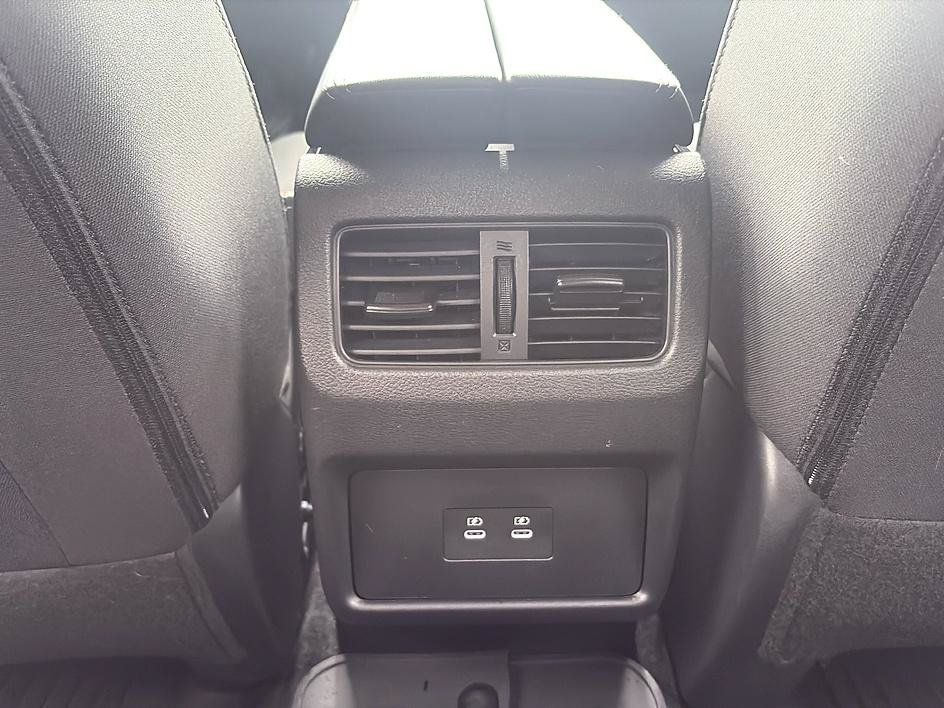 Certified 2026 Nissan Rogue SV FWD image 26