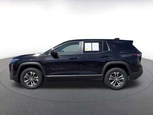 Used 2025 Chevrolet Equinox LT AWD/4WD image 7