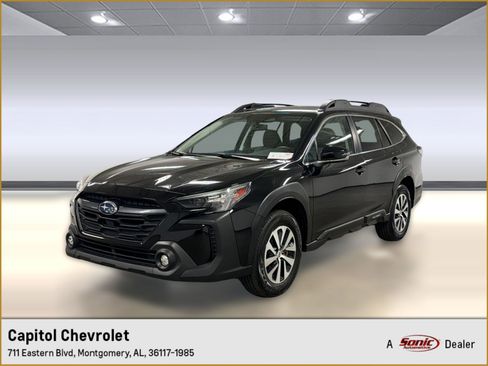 Used 2024 Subaru Outback Premium AWD/4WD image 1