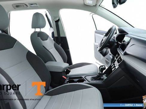 Used 2024 Volkswagen Taos SE FWD image 71