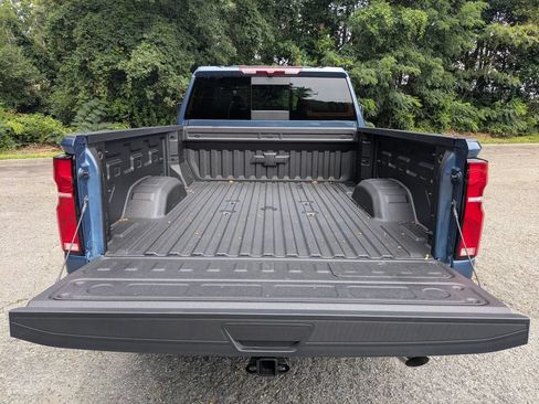 Used 2025 Chevrolet Silverado 2500 LTZ w/ Trail Boss Package AWD/4WD image 13