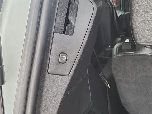 Used 2019 Dodge Grand Caravan GT image 12