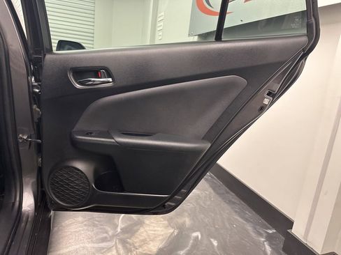 Used 2019 Toyota Prius Prime Advanced w/ Carpet Mat Package FWD image 12