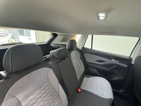 Used 2025 Volkswagen Tiguan S FWD image 38
