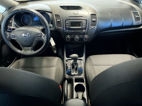 Used 2017 Kia Forte LX FWD image 30