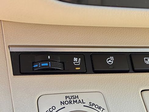 Used 2014 Lexus ES 350 w/ Luxury Package FWD image 27