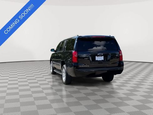 Used 2019 Chevrolet Suburban LT AWD/4WD image 7