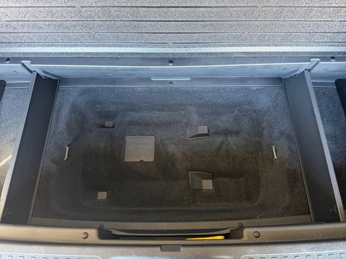 Used 2025 Honda Pilot Touring image 27