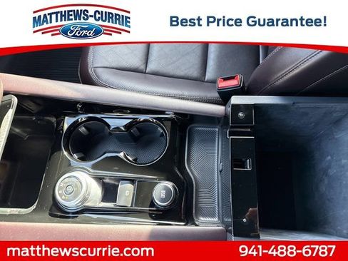 Certified 2025 Ford Explorer Platinum image 24