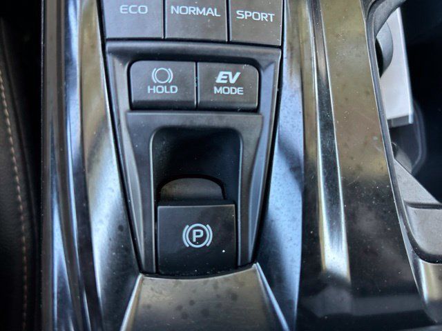 Used 2025 Toyota Camry SE FWD image 16