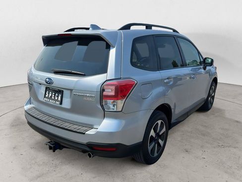 Used 2017 Subaru Forester 2.5i Premium w/ All-Weather Package AWD/4WD image 5