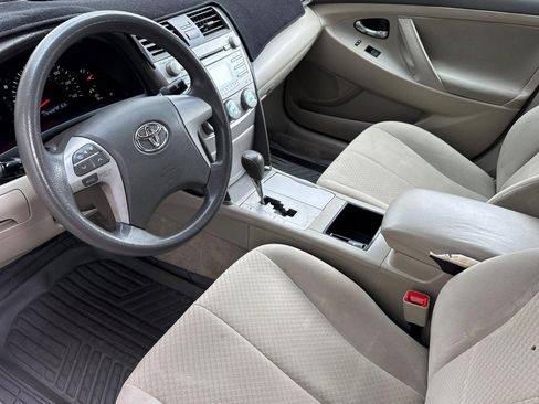 Used 2009 Toyota Camry LE image 4