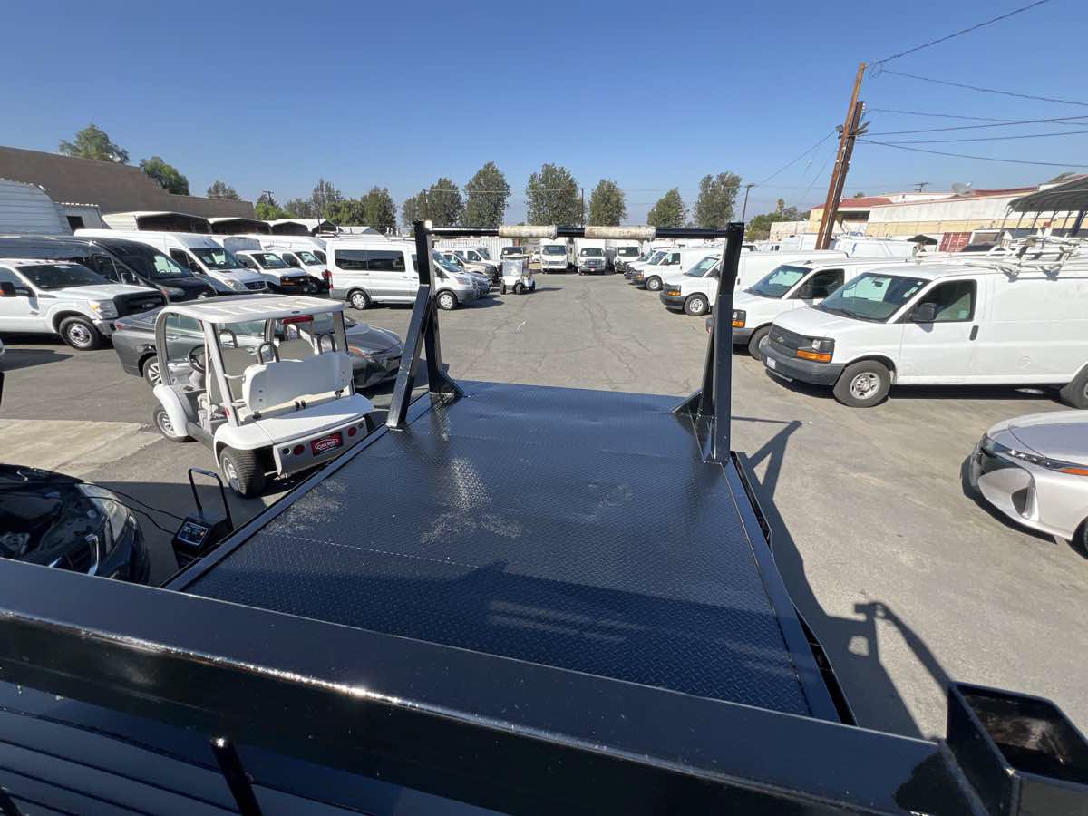 Used 2014 Ford F550 2WD Crew Cab Super Duty image 10