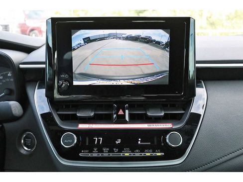 Used 2025 Toyota Corolla SE image 23