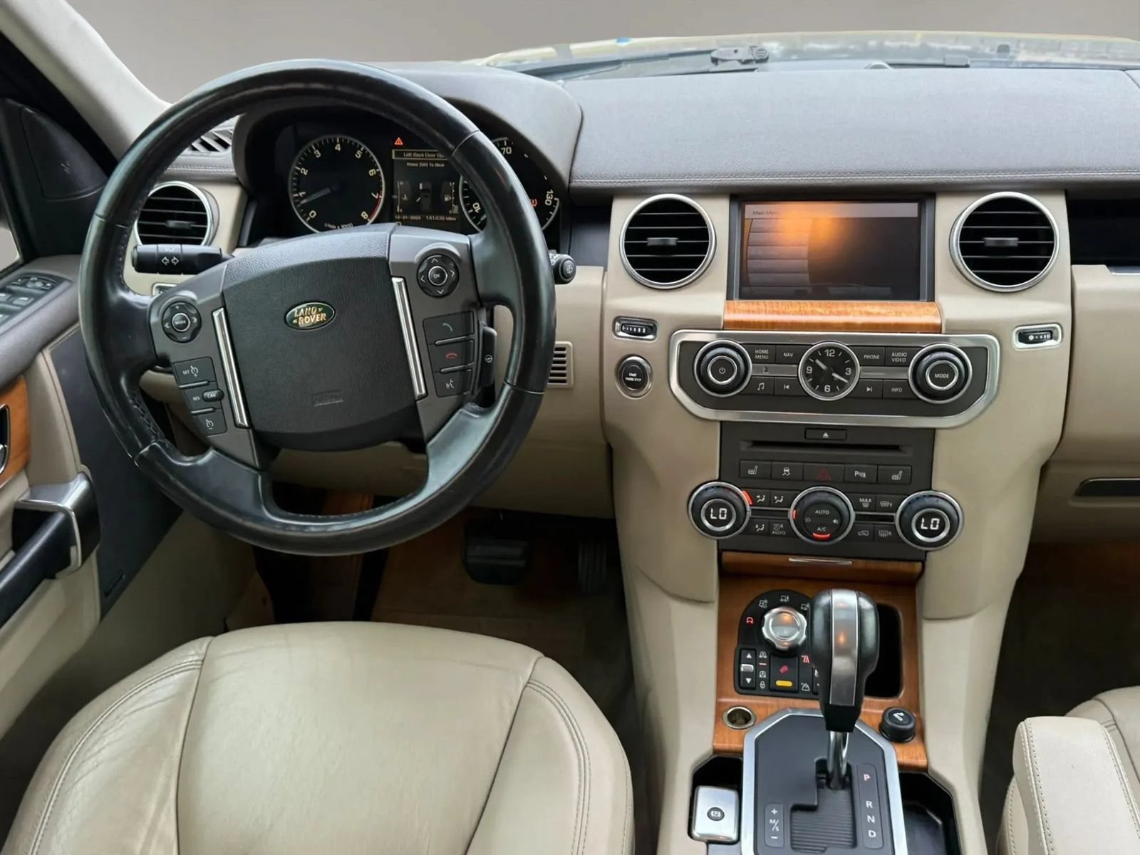 Used 2010 Land Rover LR4 HSE LUX AWD/4WD image 14