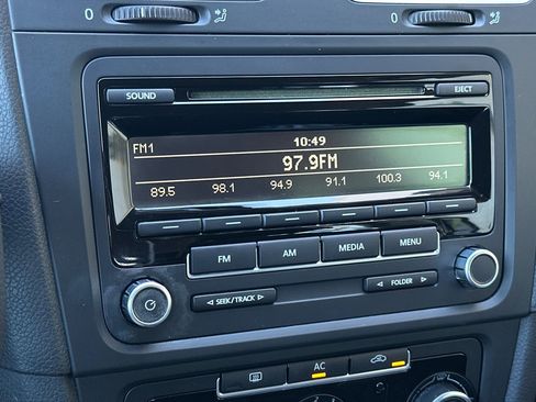 Used 2012 Volkswagen Golf 2-Door image 18