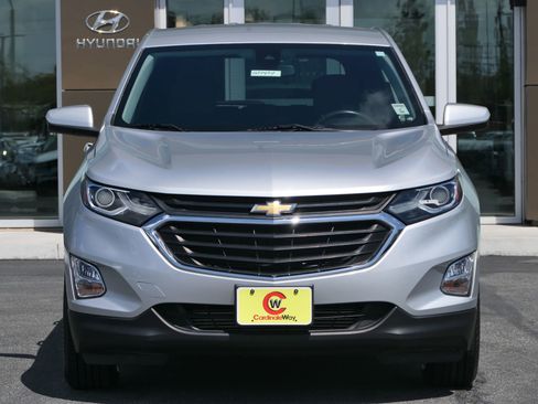 Used 2020 Chevrolet Equinox LT FWD image 8
