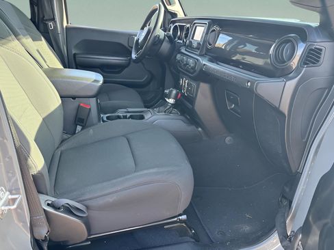 Used 2020 Jeep Wrangler Unlimited Sport image 22