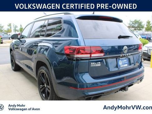 Used 2023 Volkswagen Atlas SEL R-Line AWD/4WD image 4