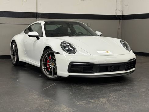 Used 2020 Porsche 911 Carrera S w/ Sport Package RWD image 2