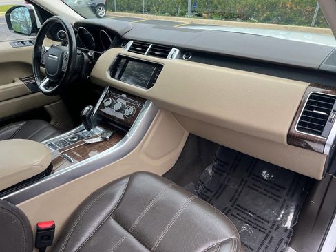 Used 2015 Land Rover Range Rover Sport HSE image 31