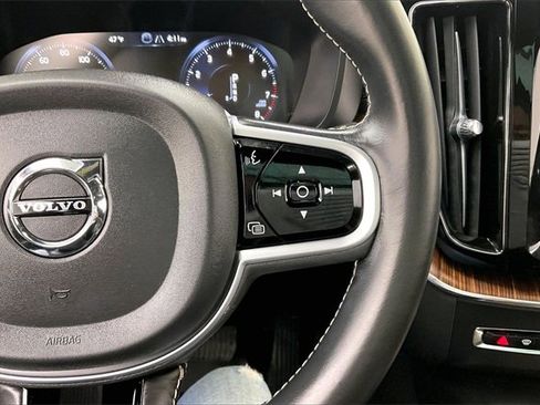Used 2020 Volvo XC60 T5 Inscription w/ Protection Package Premier image 24