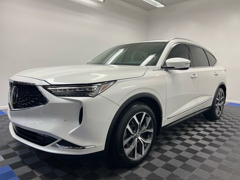 Used 2023 Acura MDX SH-AWD w/ Technology Package image 3