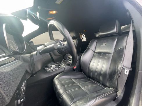 Used 2021 Chrysler 300 S image 19