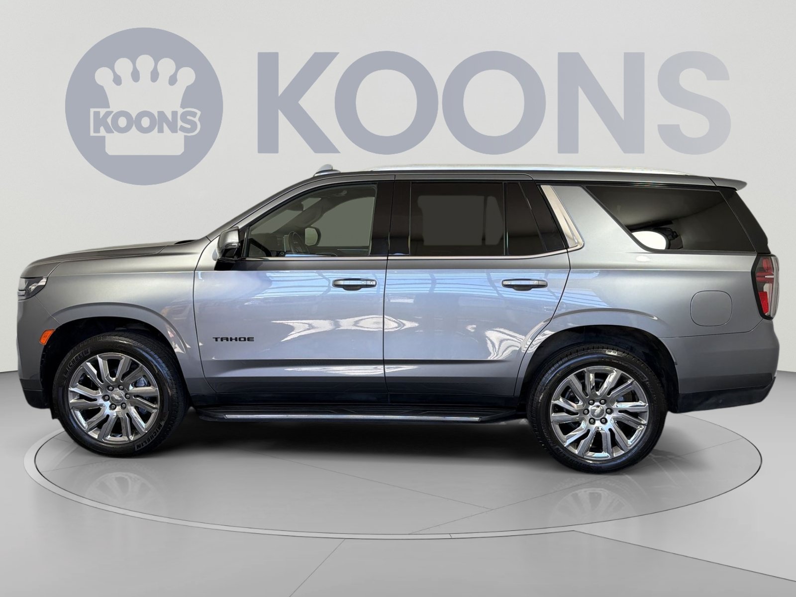 Used 2021 Chevrolet Tahoe LT w/ LT Signature Package AWD/4WD image 2