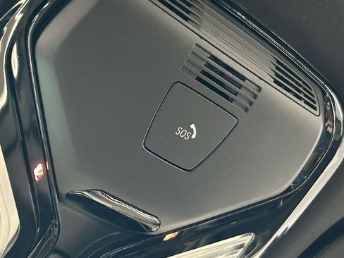 Used 2024 BMW X5 sDrive40i w/ M Sport Package image 22