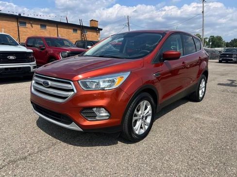 Certified 2019 Ford Escape SE FWD image 25