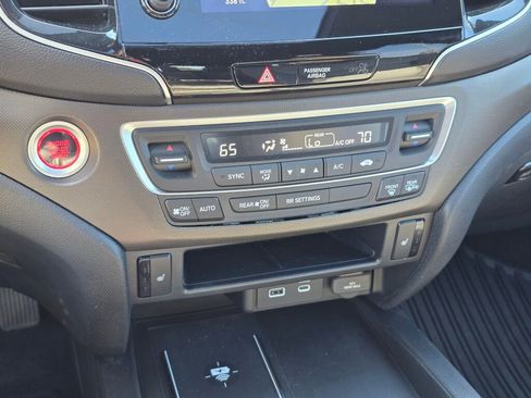 Certified 2024 Honda Passport TrailSport image 24