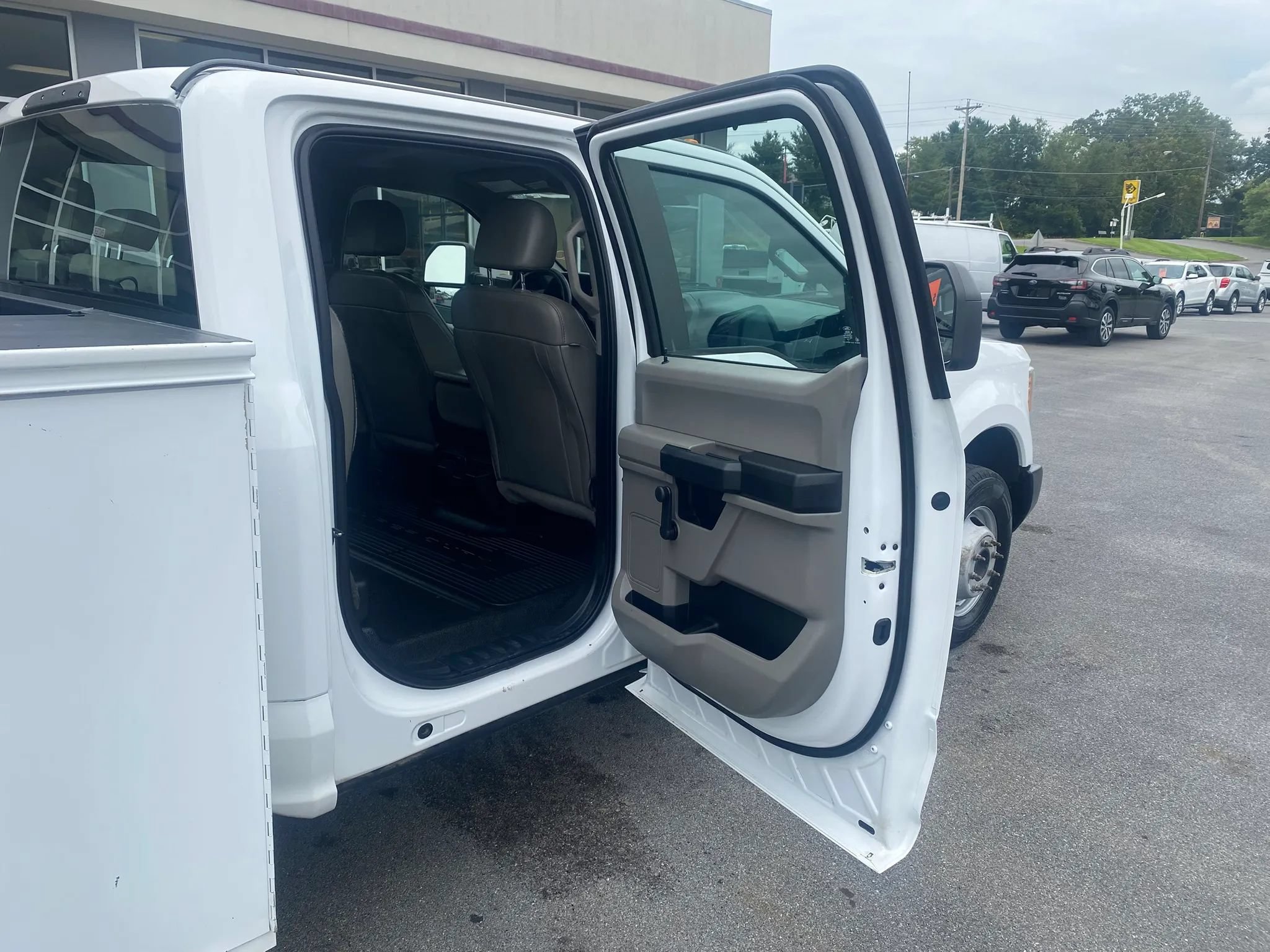 Used 2017 Ford F350 XL RWD image 24