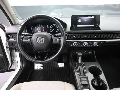 Used 2023 Honda Civic EX image 11