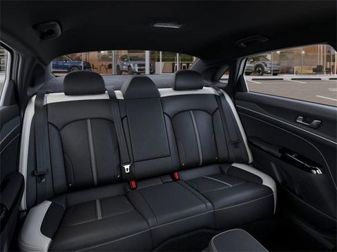 Certified 2025 Kia K5 GT-Line image 16