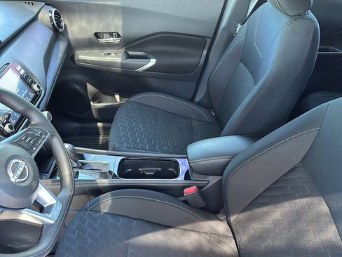 Used 2024 Nissan Kicks SV w/ Interior Electronics Package image 12