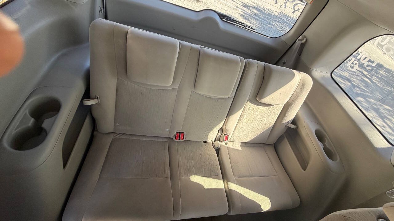 Used 2017 Nissan Quest SV FWD image 14