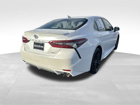 Used 2023 Toyota Camry XSE image 7
