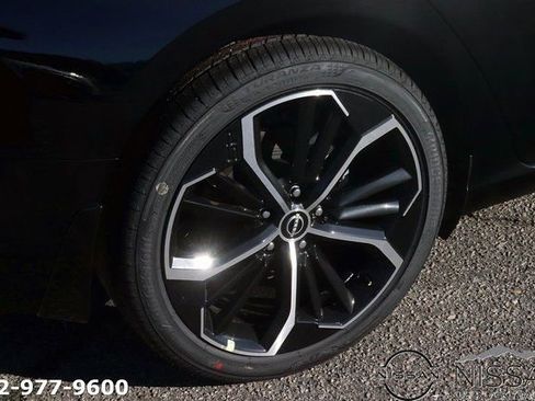 New 2025 Nissan Altima 2.5 SR w/ SR Premium Package image 7