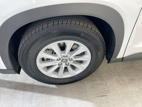 Certified 2026 Toyota Grand Highlander XLE image 10