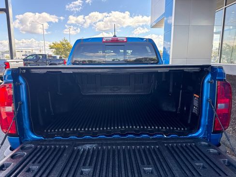 Used 2022 Chevrolet Colorado Z71 w/ Safety Package AWD/4WD image 14