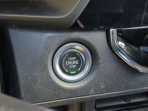 Used 2023 Chevrolet Colorado Trail Boss AWD/4WD image 18