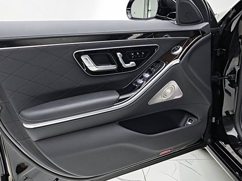 Used 2023 Mercedes-Benz S 580 4MATIC Sedan image 43