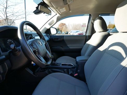 Used 2019 Toyota Tacoma SR image 28