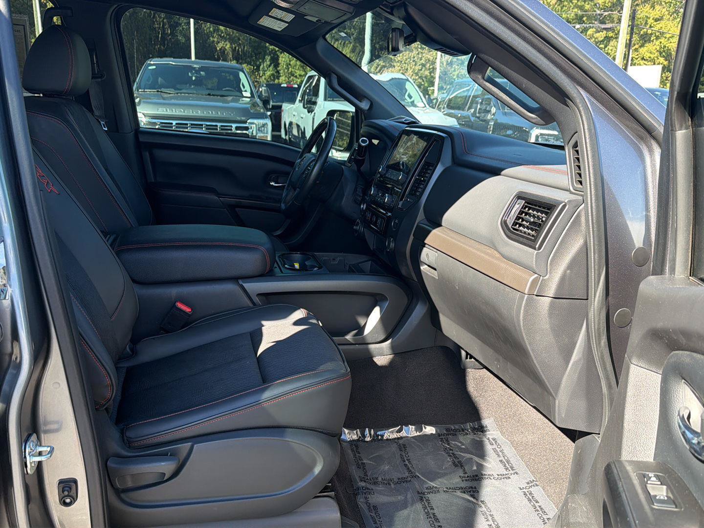 Used 2024 Nissan Titan PRO-4X w/ Off Road Protection Package AWD/4WD image 12