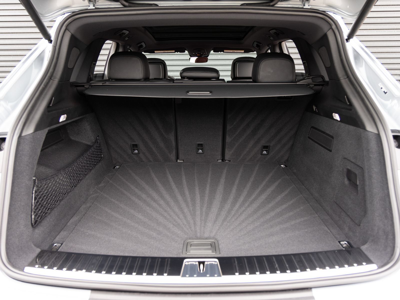 Certified 2026 Porsche Cayenne AWD/4WD image 28